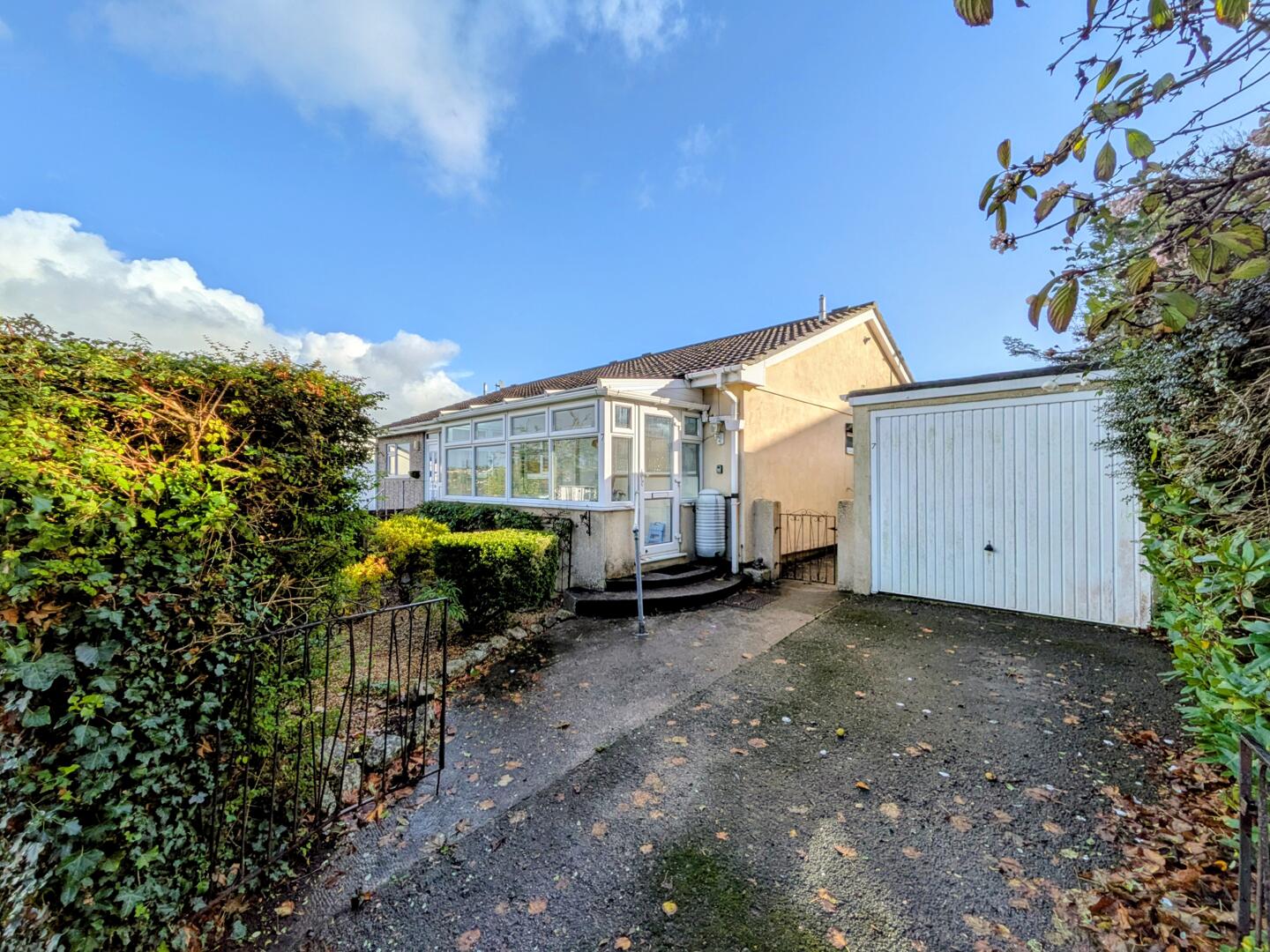 2 bed property in Trebartha Road, Truro